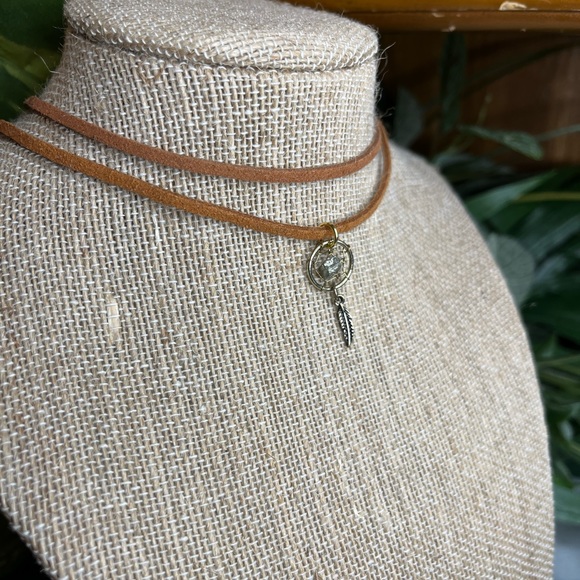 Leather Choker - Picture 2 of 4